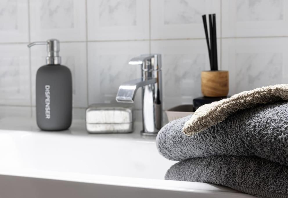 Cocooning Au Coeur De La Cite Imperiale Apartment Аячо Екстериор снимка